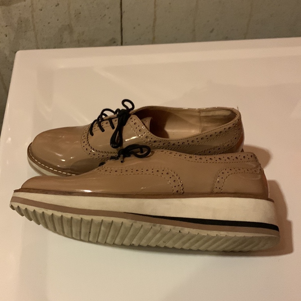🎄 Shoes - Picture 2 of 5